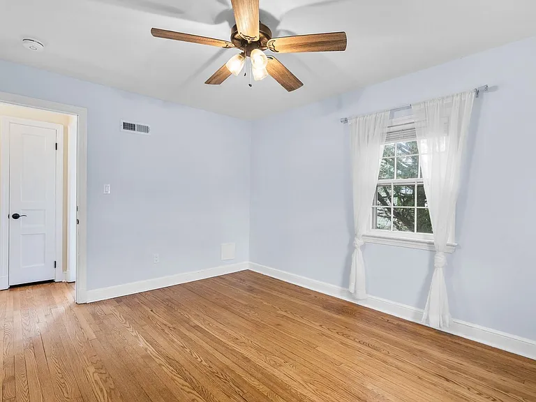 2200 Windham Ln — Photo 22