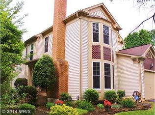 5 Lindenwood Ct, Sterling, VA 20165