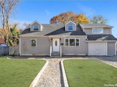 1 Emily Street, Massapequa, NY, 11758