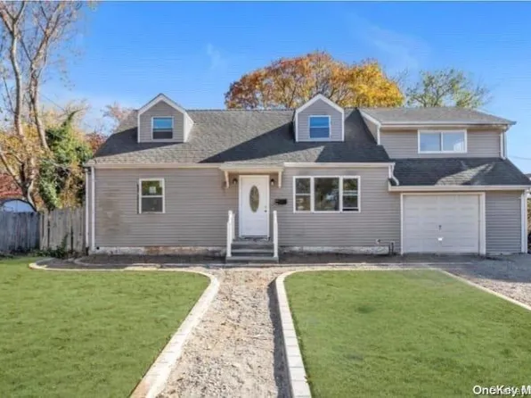 1 Emily Street, Massapequa, NY 11758