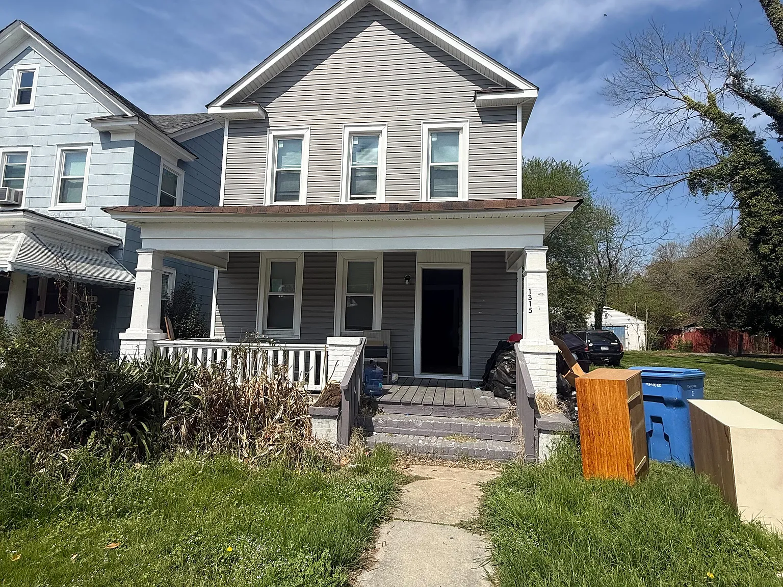 3 bed, 1412 sqft, $1,975 — Photo 1