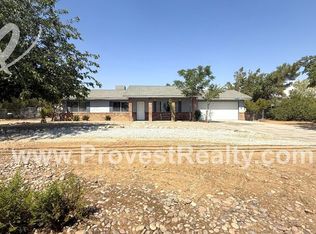 10544 3rd Ave, Hesperia, CA 92345
