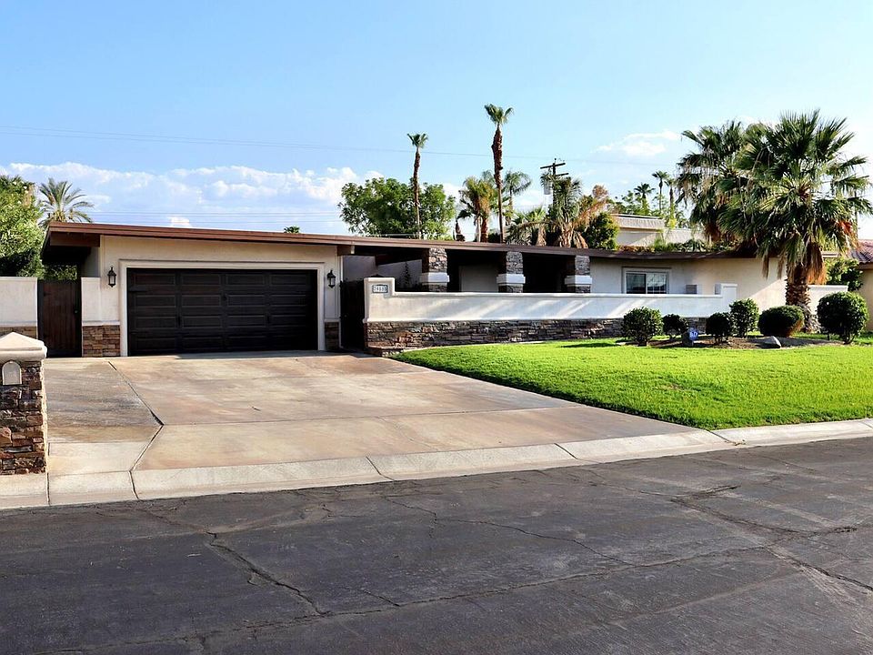 1st image of 79885 Camelback Dr