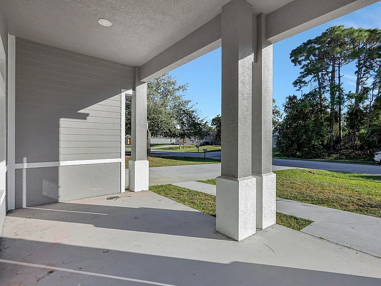 1791 SW Effland Ave — Photo 6
