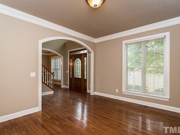 5th image of 704 Orange Ct