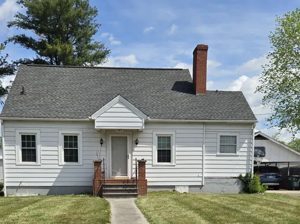 303 Riverland Dr, Salem, VA 24153