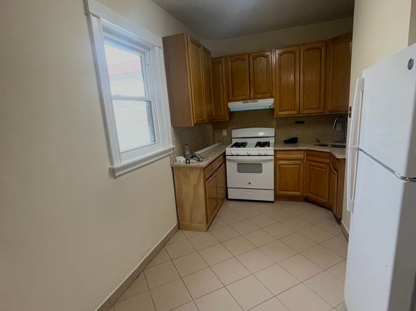 (undisclosed Address)