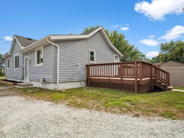 1045 E North St, Coal City, IL 60416