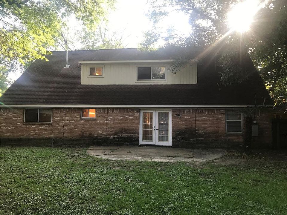 1st image of 8123 Braes River Dr