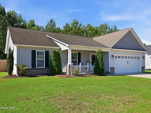 322 Tamarack Drive, Ayden, NC 28513