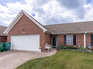 12418 Spring Leaf Ct, Louisville, KY 40229