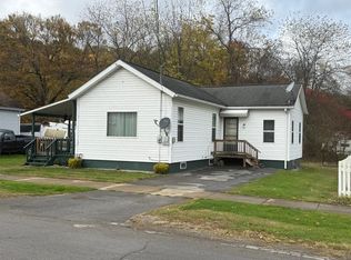 3857 Academy St, Utica, PA 16362