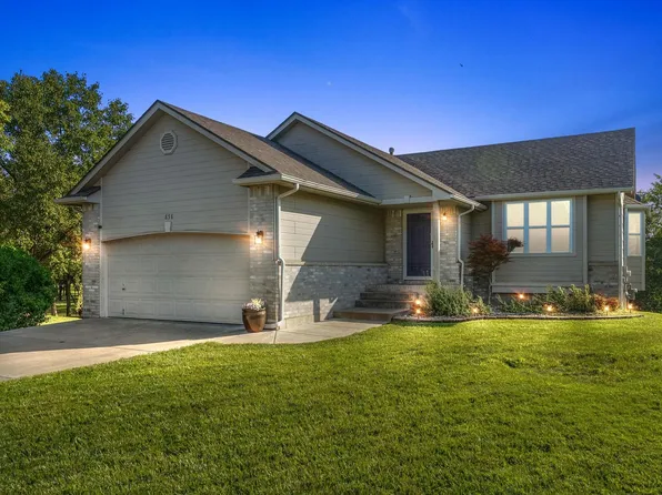 858 S Bedford Ct, Wichita, KS 67207