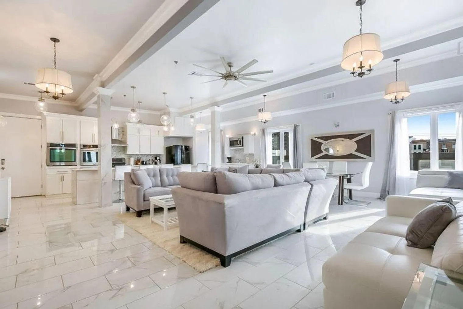 5 bed, 4.0 bath, 2594 sqft, $12,049 — Photo 2