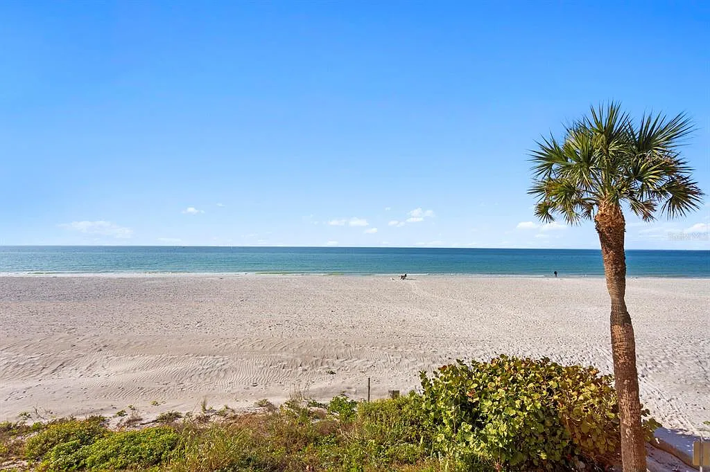 3 bed, 2.0 bath, 1622 sqft, $4,600 — Photo 4
