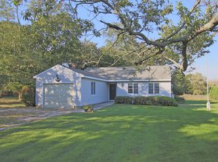25 W End Ave, East Quogue, NY 11942