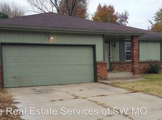 2412 S Fort Ave, Springfield, MO 65807