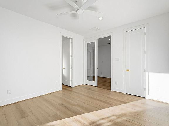 5th image of 3828 Wilmer St