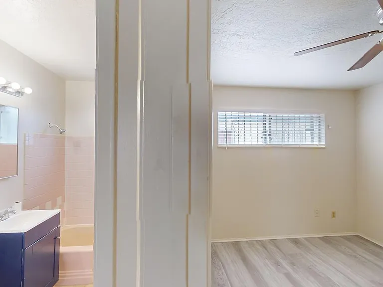 Renovated 2 Bedroom Patio Apts. in UNM South — Photo 44