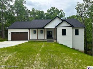 27 Sunnyview Rd, Brandenburg, KY 40108