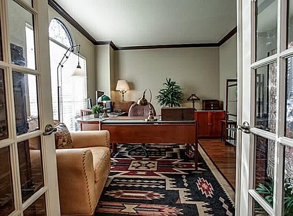 5th image of 1025 Courtney Cir