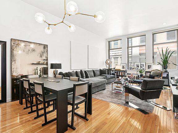 2nd image of 252 7th Ave APT 7S