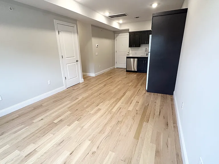 327 Totowa Rd #401 — Photo 7