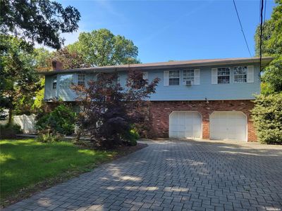 2480 Pine Avenue, Ronkonkoma, NY, 11779