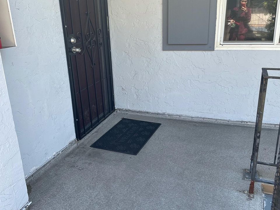 1st image of 3687 Waterbury Ct APT 4