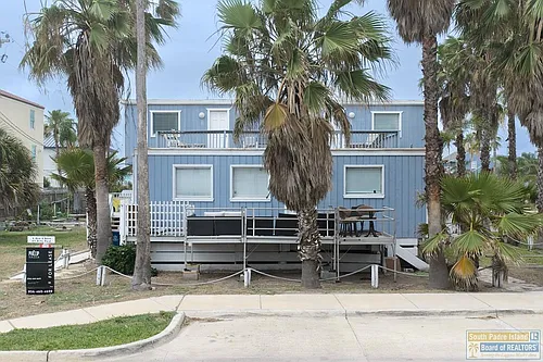 2615 Gulf Blvd Photo 1