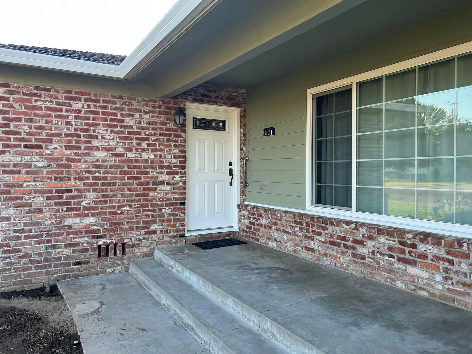 811 W Tokay St — Photo 4
