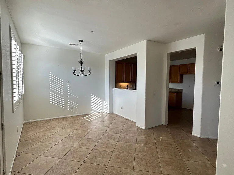 26255 Iris Ave #B — Photo 9