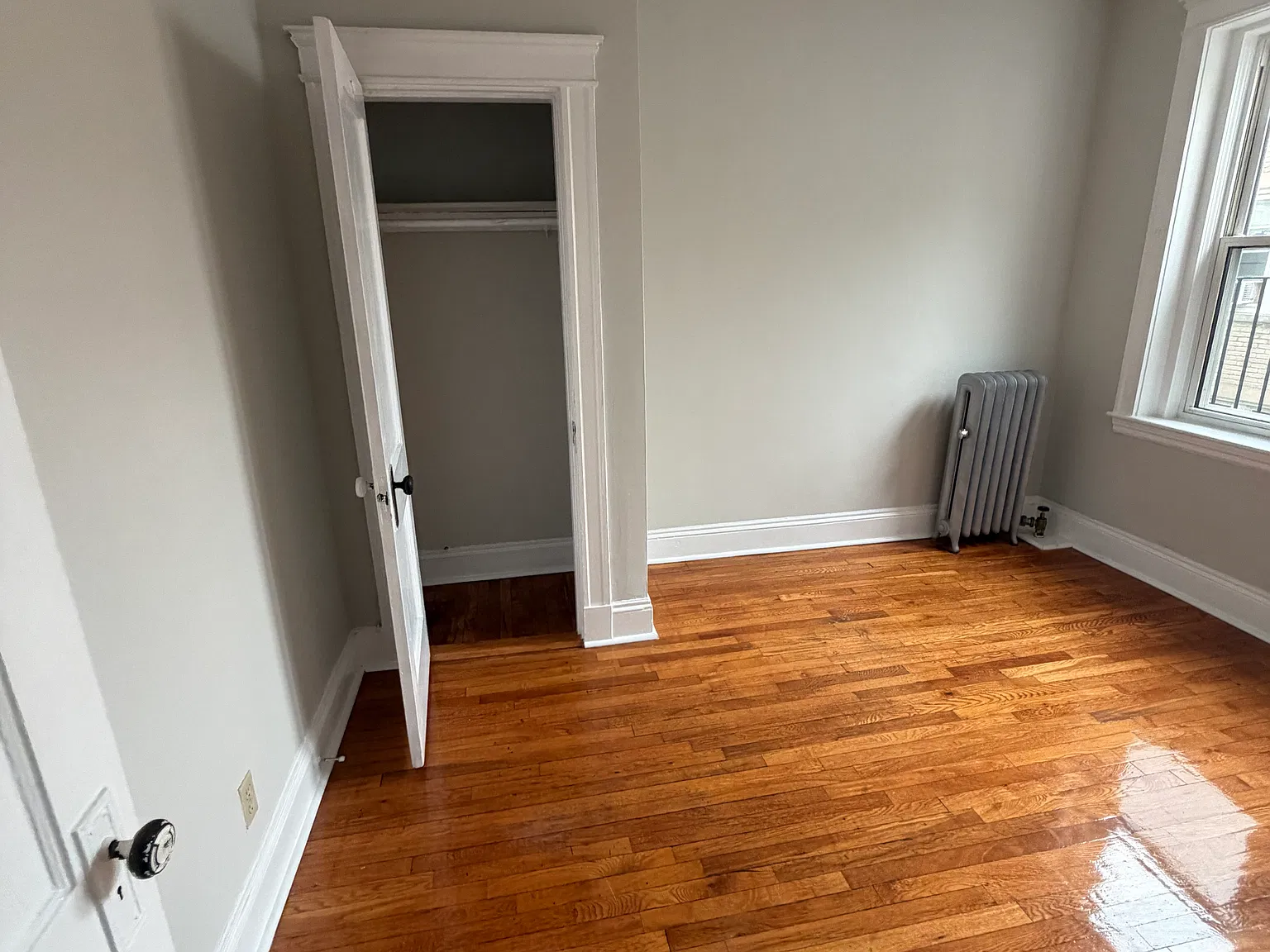 2 bed, 1.0 bath, $2,800 — Photo 2