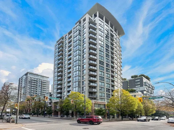 1082 Seymour St #312, Vancouver, BC V6B 1X9