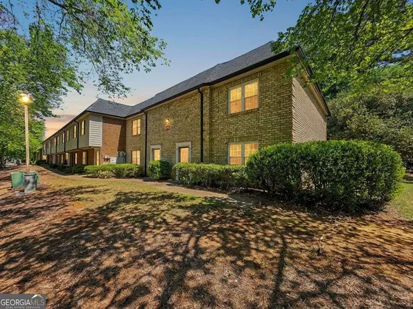 270 Winding River Dr Unit H, Sandy Springs, GA 30350