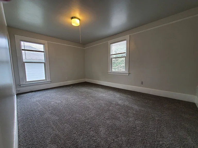 3951 SE Holgate Blvd — Photo 6