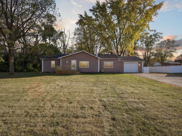 218 E Russell St, Rockton, IL 61072