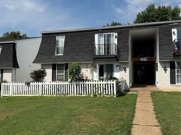 509 Monroe St APT 7, Pacific, MO 63069