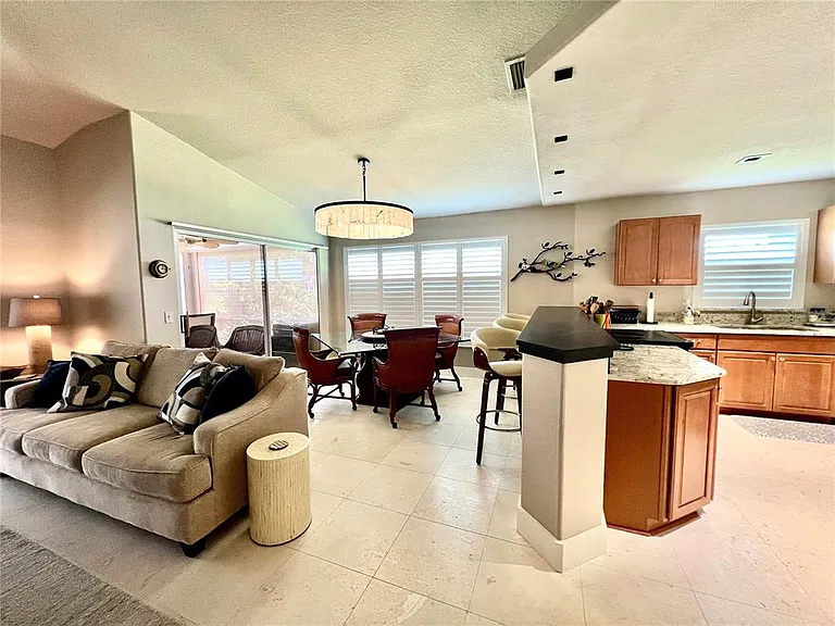 4061 King Tarpon Dr — Photo 8
