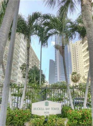 1st image of 1408 SE Bayshore Dr APT 205