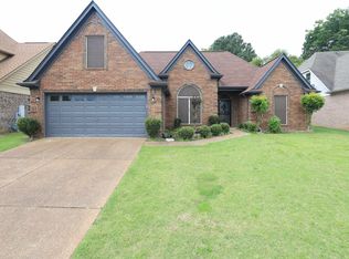 4905 Ashcroft Dr, Memphis, TN 38125