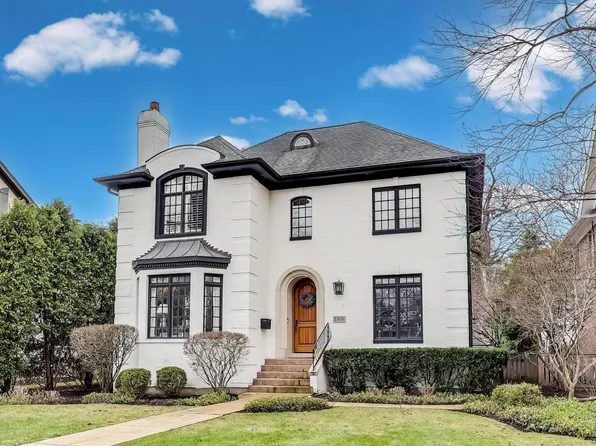 1309 Chestnut Ave, Wilmette, IL 60091