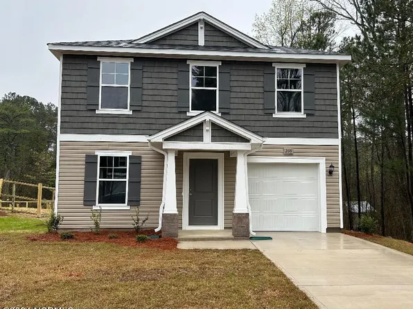 208 Fire Lane, Vass, NC 28394