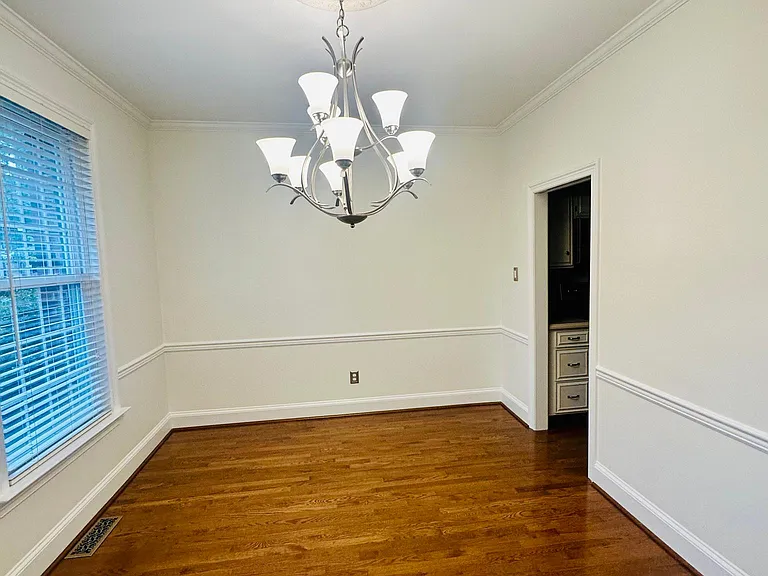 33 Sentinel Rd — Photo 7