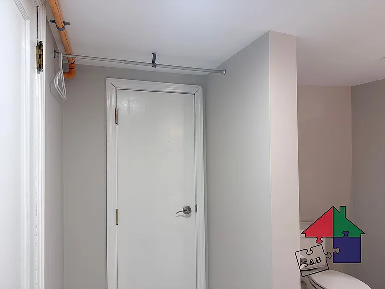 110 Northfield St — Photo 17