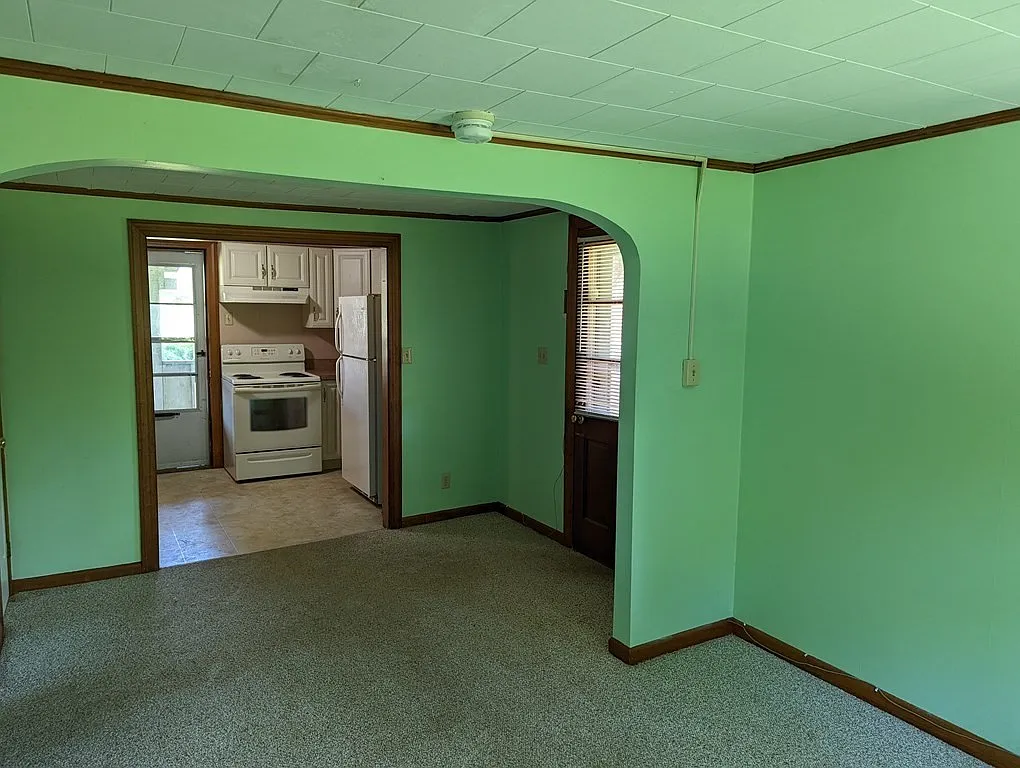 1 bed, 600 sqft, $1,050 — Photo 3