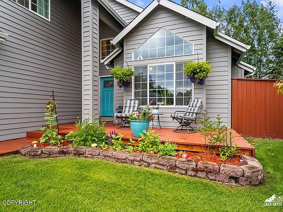 4th image of 2932 Meadow Wood Cir