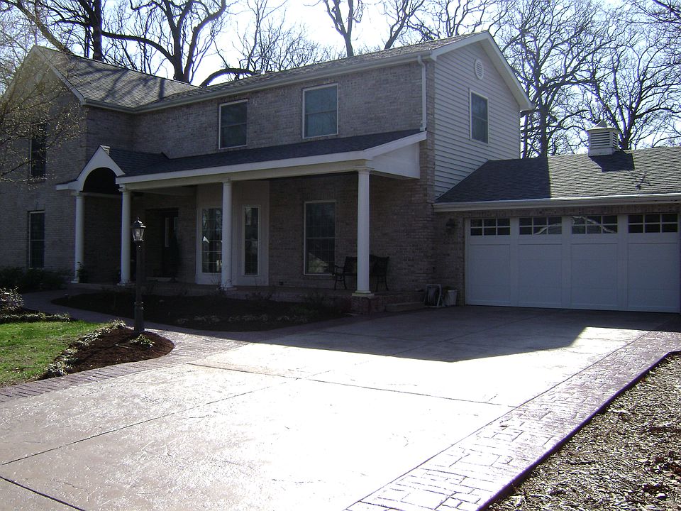 1st image of 411 Miriam Ave