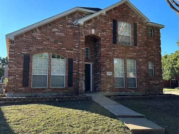 800 Pebble Ridge Dr, Lewisville, TX 75067