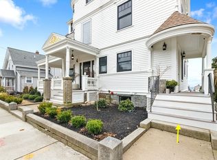 32 Beacon St #4, Gloucester, MA 01930